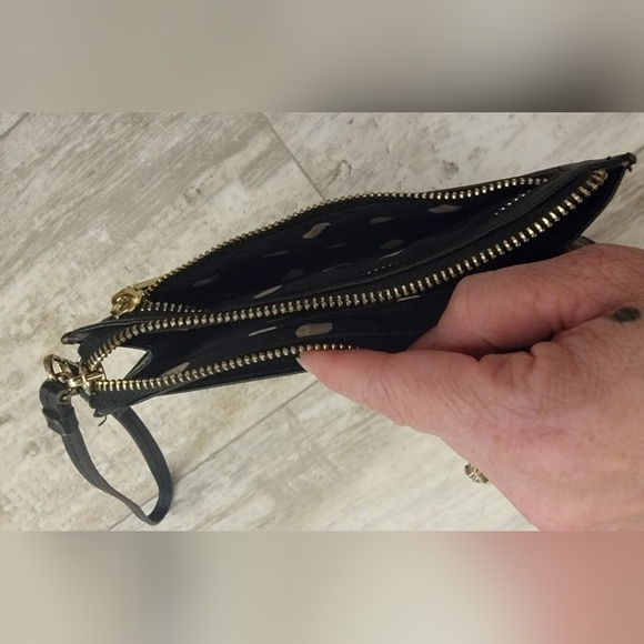 Anne Klein Wristlet - Picture 5 of 5